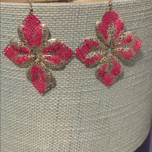 Jewelry - Petal earrings